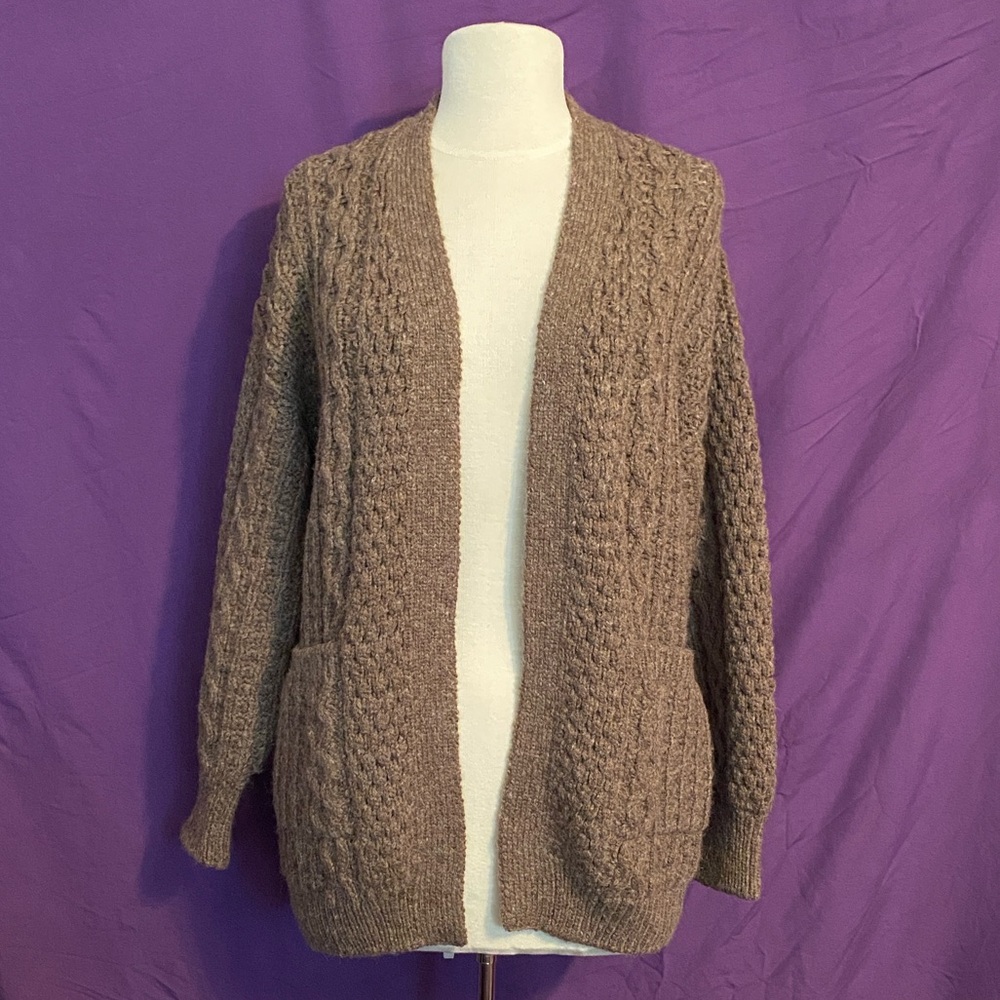 Wilfred Free from Aritzia Brown Roomy Cable Knit Cardigan. Size XXS.